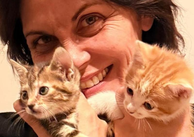 Paola Volpato junto a Roma y Alí