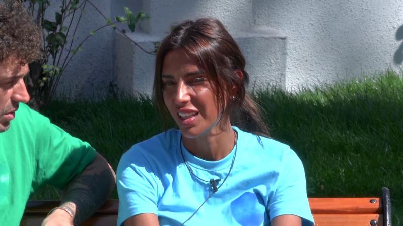 Carla Ballero se molestó con las condiciones de la casa