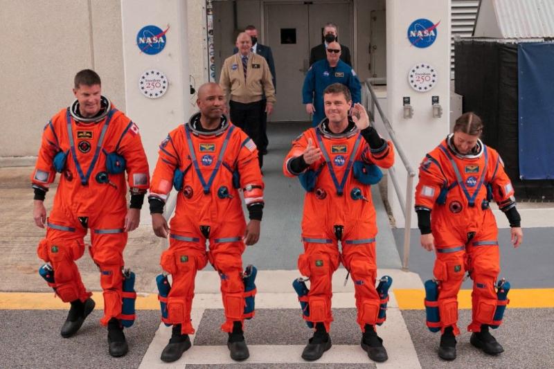 Tripulantes del Artemis II: Jeremy Hansen, Victor Glover, Reid Wiseman y Christina Koch. Créditos: AFP.