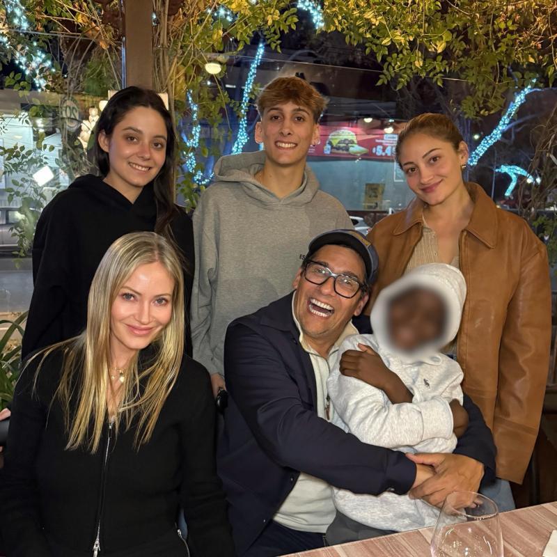 Familia de Rafael Araneda y Marcela Vacarezza | Instagram