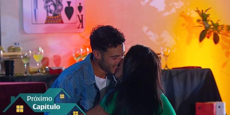 Florencia y Cote se besarán nuevamente en "Vecinos al límite"