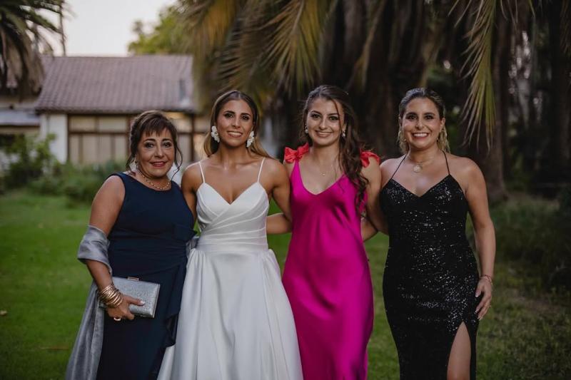 Helhue Sukni y sus hijas - Instagram