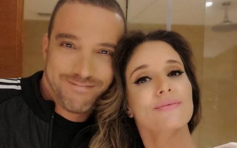  Julián Elfenbein y Daniela Kirberg - Redes Sociales