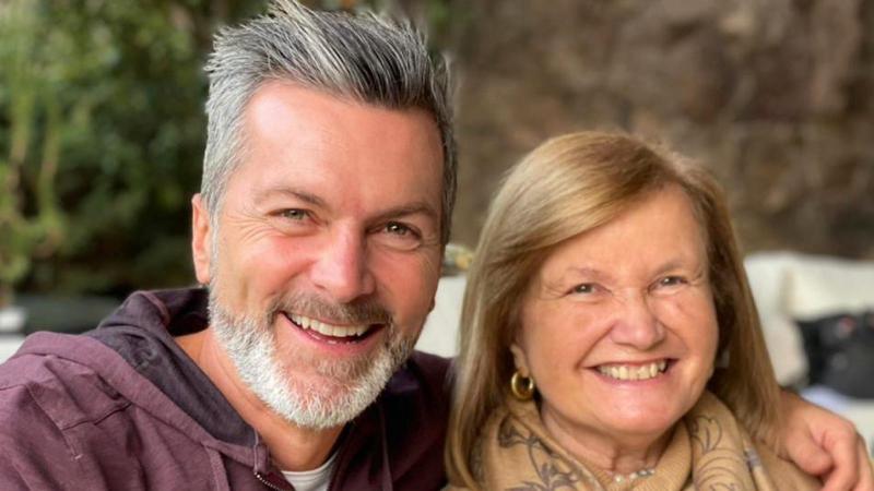 Cristián Sánchez y su madre - Redes Sociales