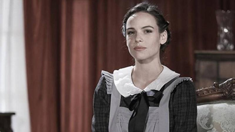 Luciana Echeverría en La Poseída