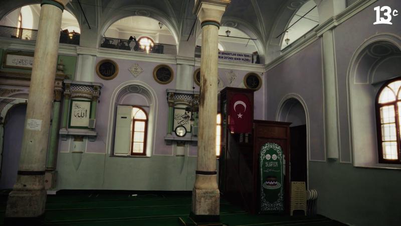 Interior de una mezquita turca. Créditos: 13C.