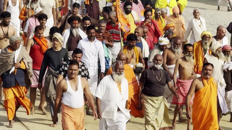 Kumbh Mela en India. 13C.