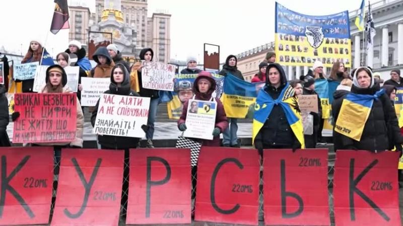Protestas de madres de soldados caídos en Kiev. 13C.