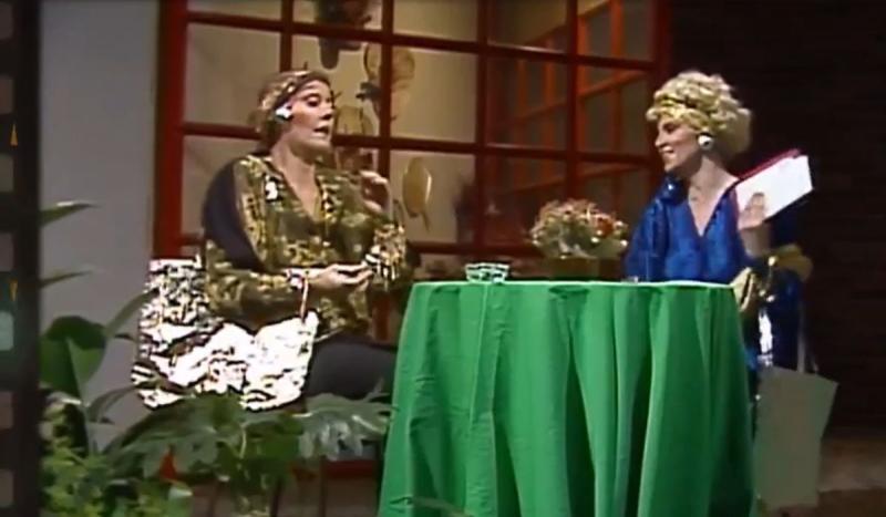 Rebeca Ghigliotto y Gloria Münchmeyer en 'La Vicky y la Gaby'. Créditos: 13Rec.