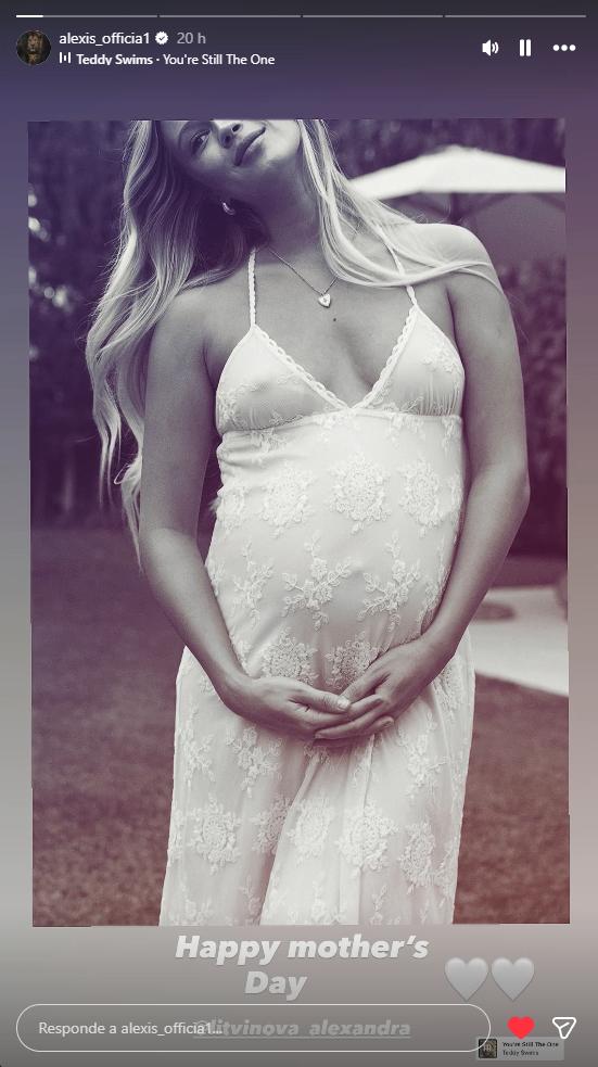 Alexis Sánchez celebra el Día de las Madres con especial saludo a Alexandra Litvinova | Instagram