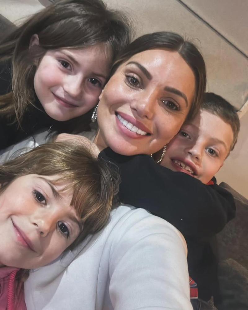 Faloon Larraguibel junto a sus hijos | Instagram