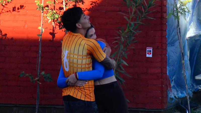 Laura Prieto y Bimza en Vecinos al límite