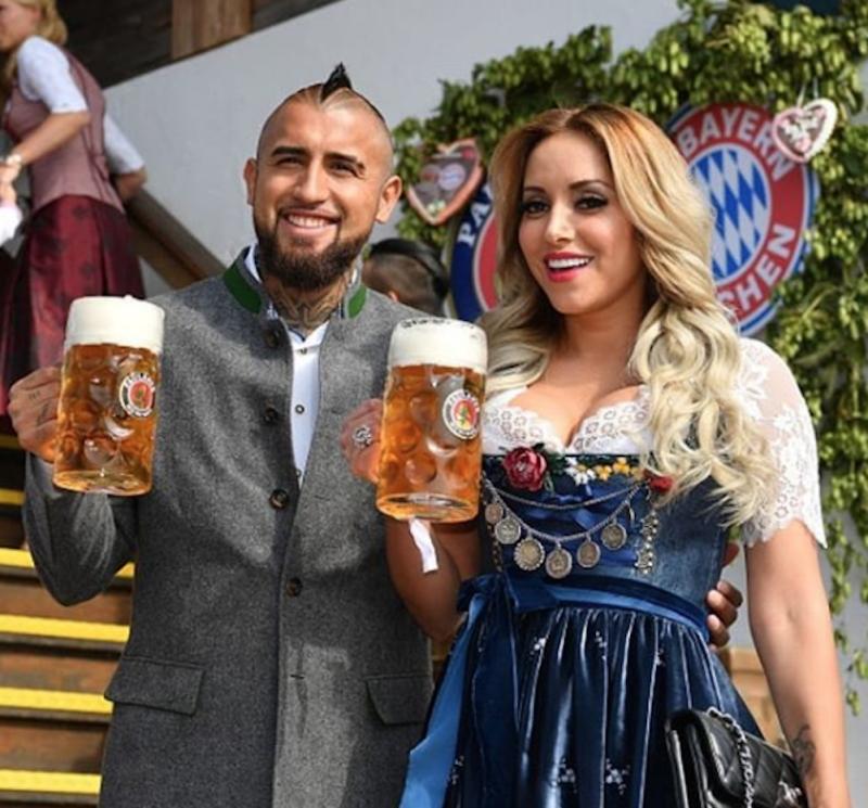 Arturo Vidal y Marité Matus