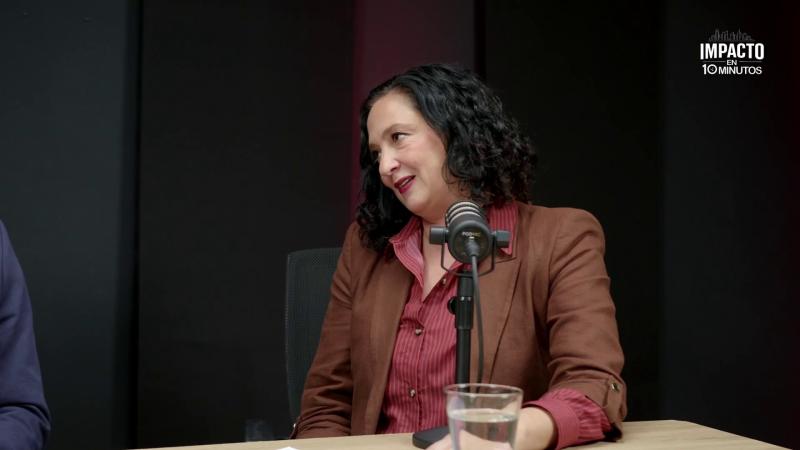 Daniela Yazigi, conductora del espacio Impacto en 10 minutos. Créditos: 13C.
