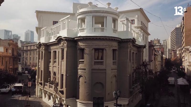 Imagen de edificio patrimonial que forma parte del proyecto de los hermanos Simón y Joaquín Duch del Barrio París-Londres. 13C.