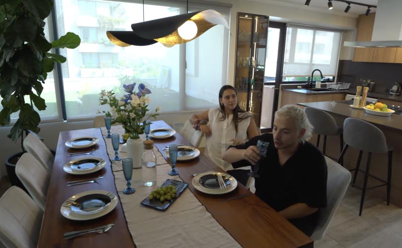 Penthouse de Pollo Castillo - YouTube