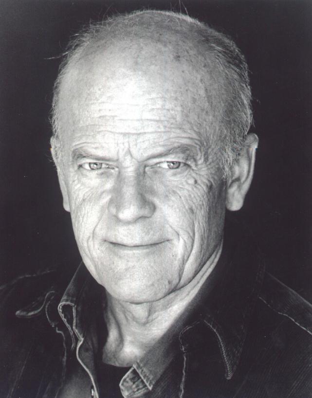 Revelan la muerte de Michael Byrne | IMDB