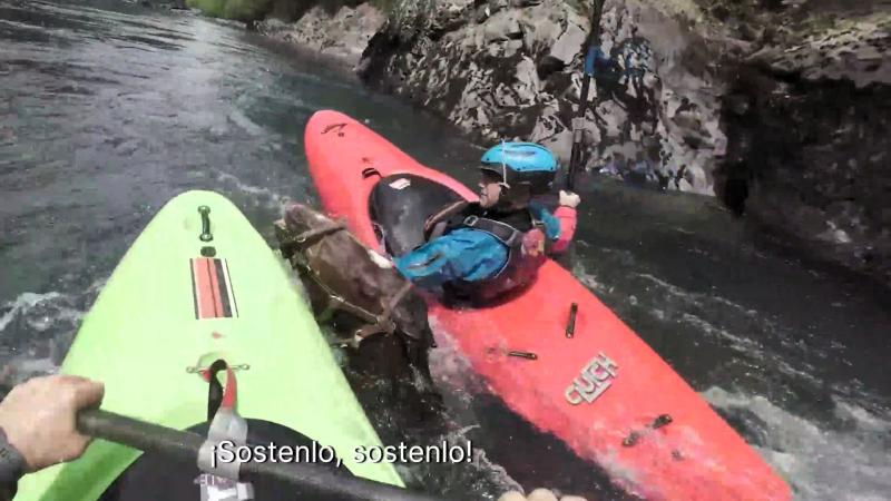 Pangal Andrade rescata caballo en El Clan. Canal 13.