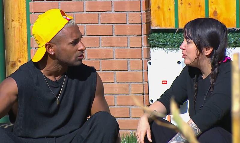 Joe se molestó con Natu / Canal 13