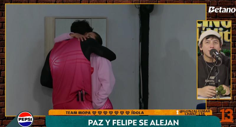 Julitroz en el react de Vecinos al límite