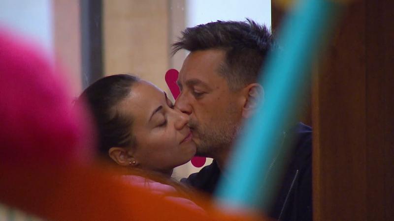 Paz Roldán y Agustín Pastorino en Vecinos al límite