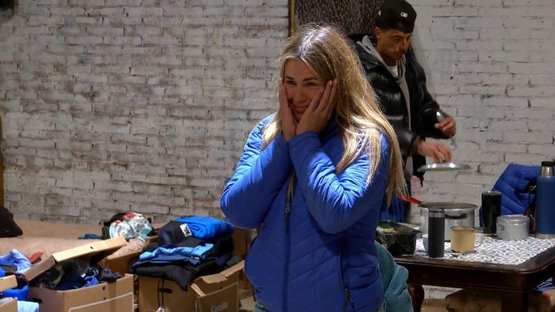 Laura Prieto recibe saludo de su madre en "Vecinos al límite"