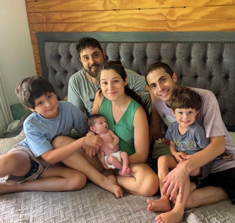 Francisco Dañobeitia junto a Fernanda Salazar y su pareja - Instagram