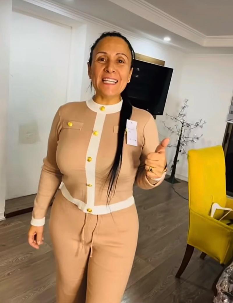 Mitzi Bustos - Instagram