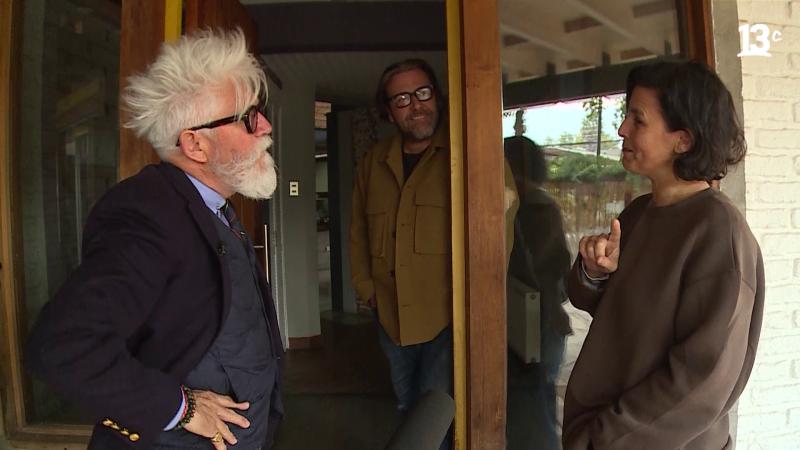 Federico Sánchez conversa con los dueños de innovadora casa de Vitacura. 13C.
