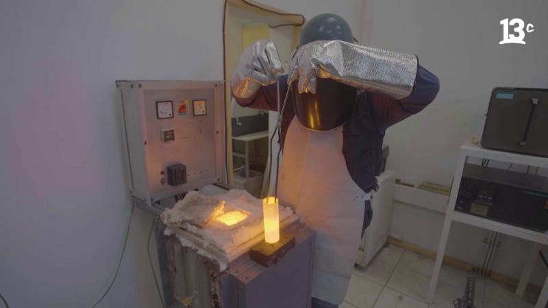 Proceso de fundición de cobre. 13C.