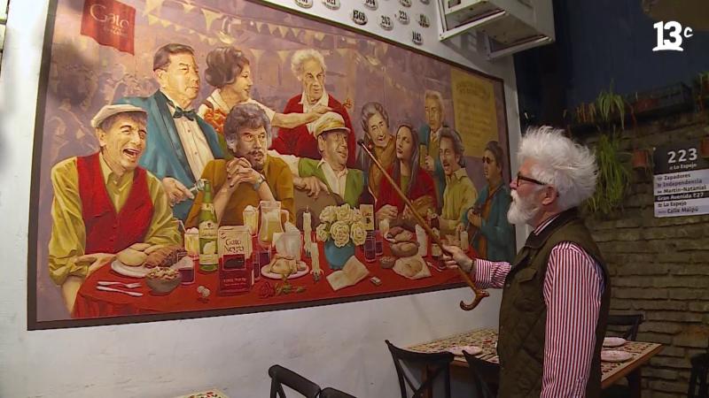 Federico Sánchez conoce el mural del restaurante El Hoyo. 13C.