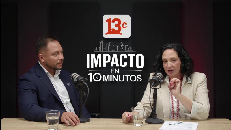 Álvaro Yáñez, gerente de Asuntos Públicos y Medio Ambiente de Ferrocarril de Antofagasta, y la conductora Daniela Yazigi.