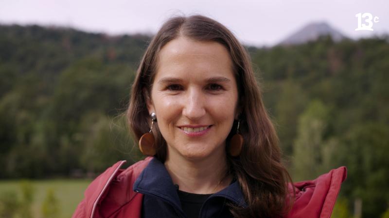 Científica, escritora y divulgadora ambiental Josefina Hepp. 13C