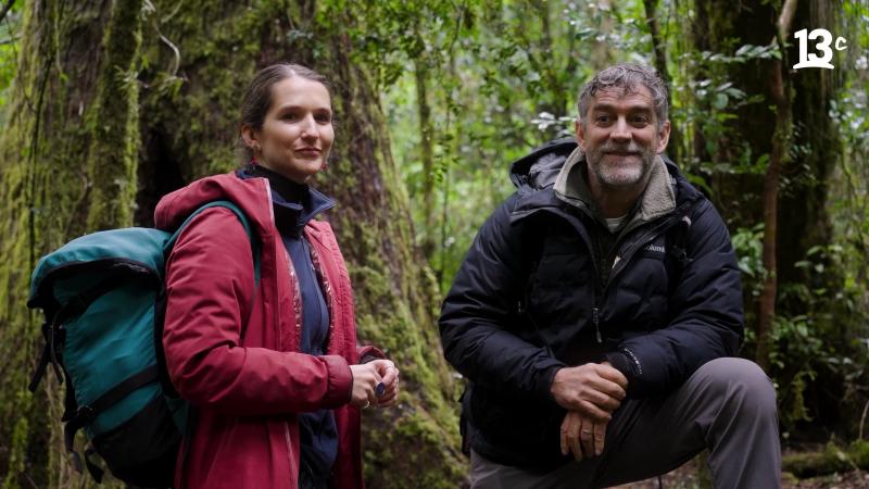 Científica Josefina Hepp y Felipe Braun. 13C