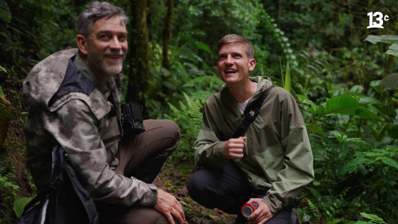 Felipe Braun y Cristóbal Sprätz, divulgador chileno de insectos. 13C.
