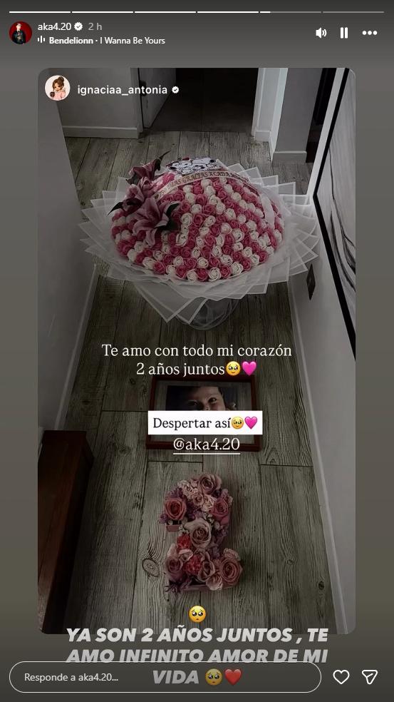 Regalo que Aka4.20 le entregó a Ignacia Antonia | Instagram