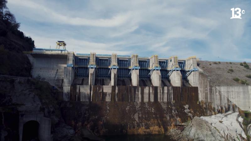 Central Hidroeléctrica Angostura. 13C.