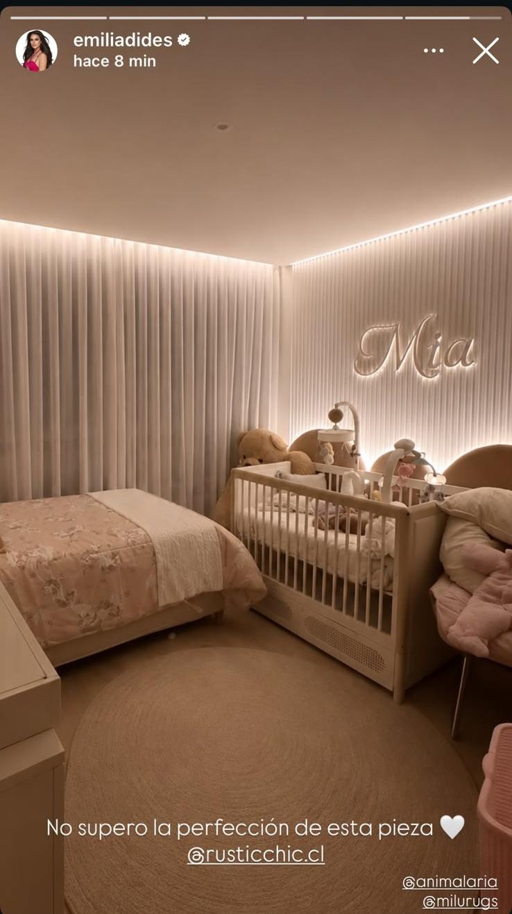 Foto que subió - y luego eliminó- Emilia Dides sobre el cuarto de su hija | Instagram