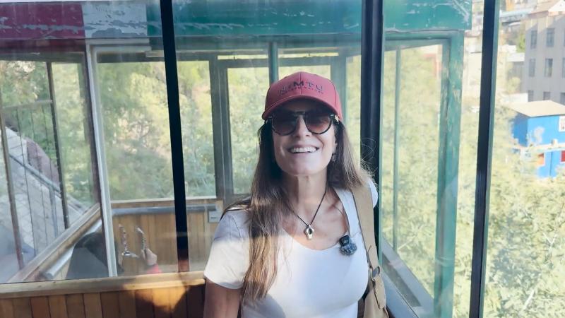 María Gracia Subercaseaux estrena la cuarta temporada de “La Gracia de viajar” desde Valparaíso.