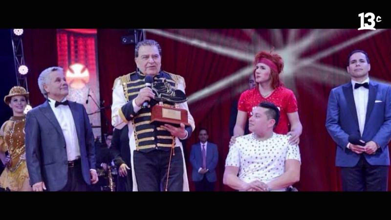 Guillermo "Grillo" Aránguiz con payaso Pastelito y Don Francisco en una Teletón