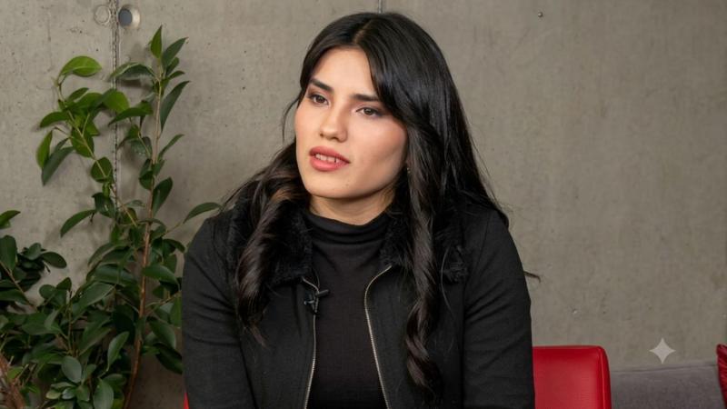 Génesis, expareja de "El Chino" del Cajón del Maipo, en "¡Hay que decirlo!" - Foto mejorada con IA