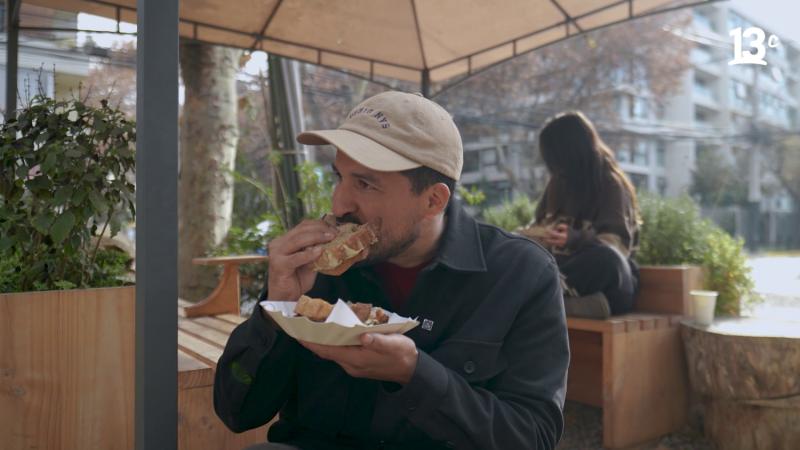Eliseo Mella prueba sándwich de cafetería Patonejo / 13C