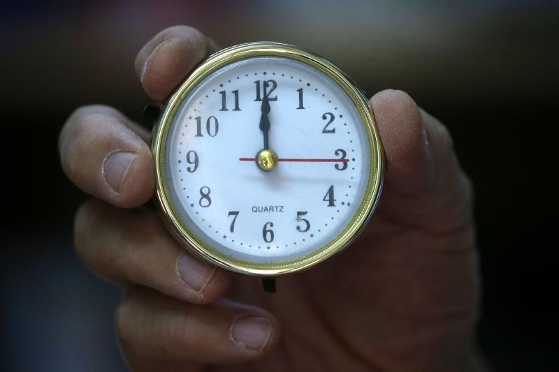 Cambio de hora, horario de verano 2026 - Aton.
