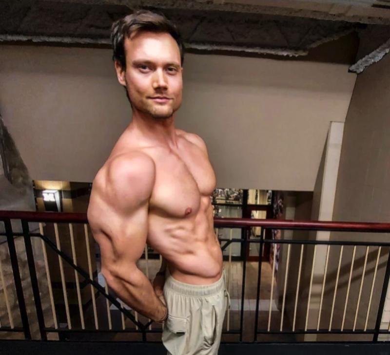 Connor Murphy - Instagram.