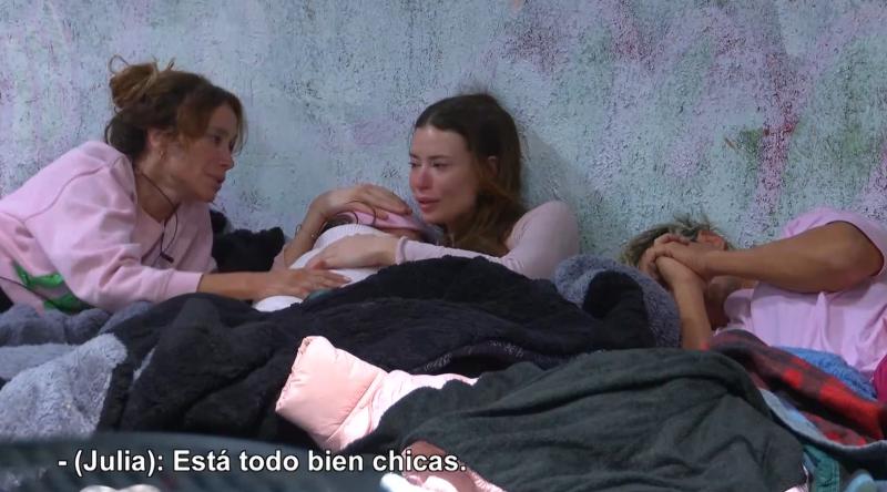 La tristeza de Julia Fernándes / Canal 13