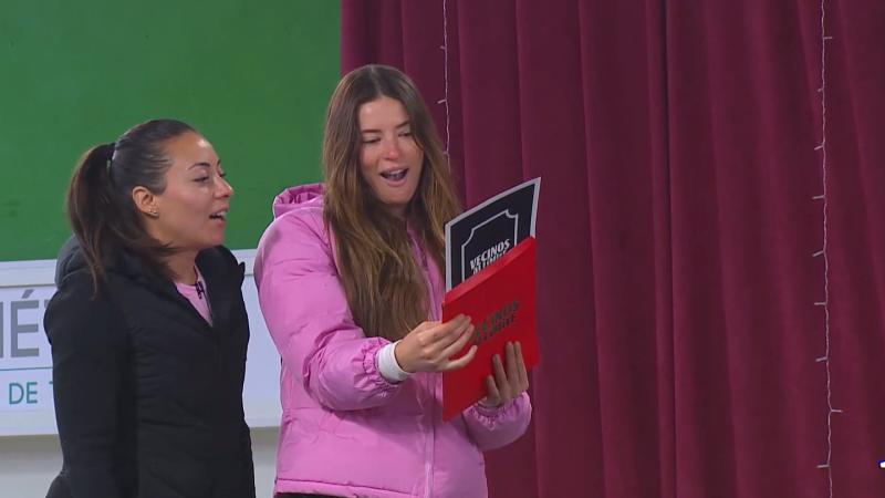 Julia Fernandes en Vecinos al límite