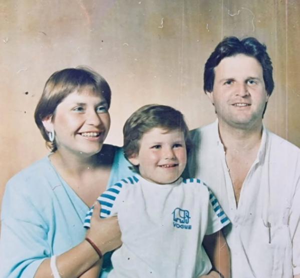 Jean Philippe Cretton con su familia.