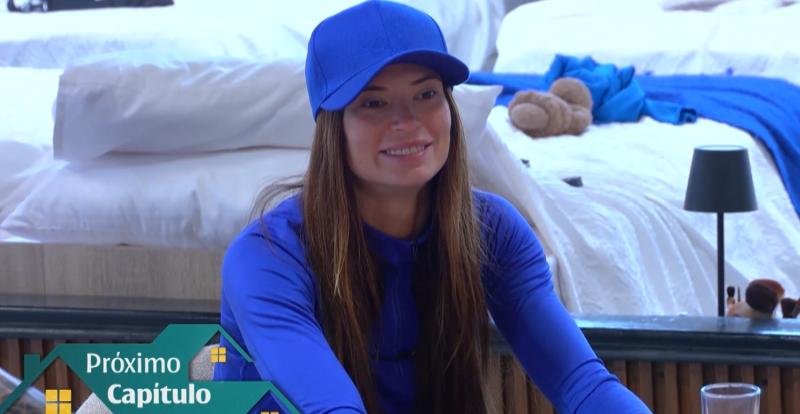 Julia Fernándes en "Vecinos al límite" / Canal 13