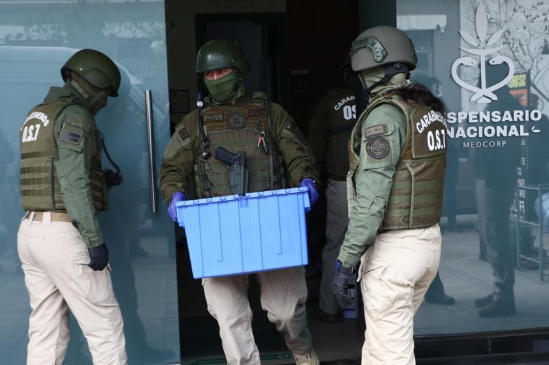 Operativo a franquicia de "Dispensario Nacional" vinculado con Camilo Huerta - Aton.