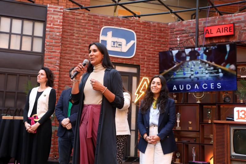 Fundación Mustakis y 13C lanzan "Audaces 2026", la serie que visibiliza a quienes están transformando la educación en Chile.